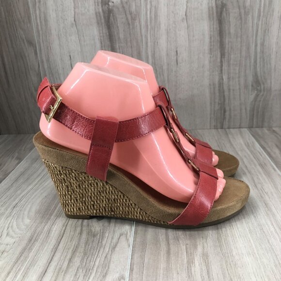 Aerosoles A2 Wedge Sandals 8M Plush Nite Dull Matte Red Buckle Strap Shoes - Picture 1 of 11